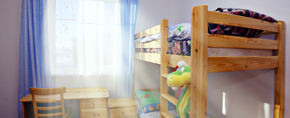 двухъярусная детская кровать