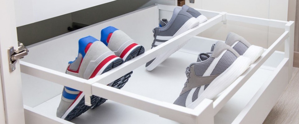 Зачем нужна обувница в прихожую?