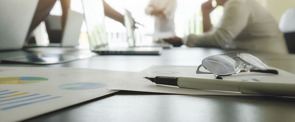 Как обставить офис недорогой мебелью?