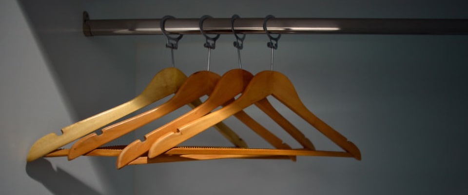 Где заказать или купить угловой шкаф?